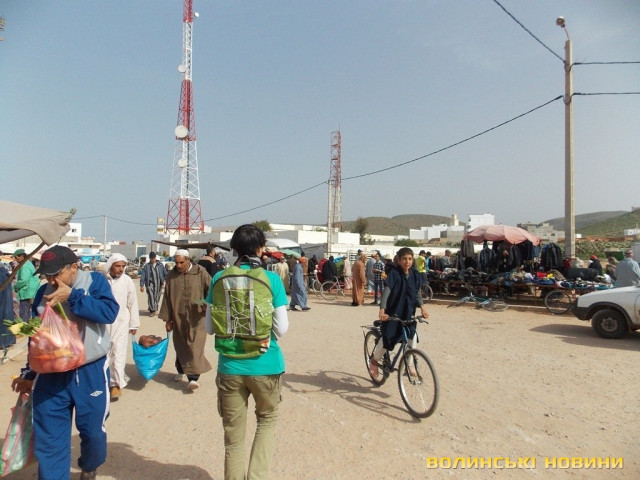 Велосипедист на ринку в Мірлефті